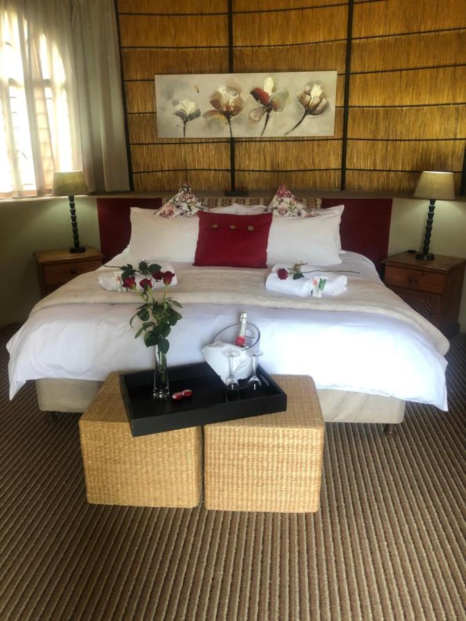 Jock Of The Bushveld Hotel บาร์เบอร์ตัน ภายนอก รูปภาพ