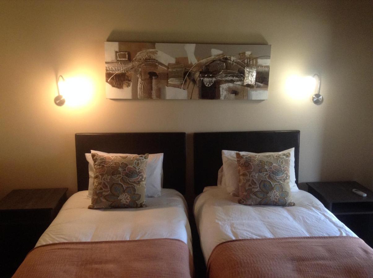Jock Of The Bushveld Hotel บาร์เบอร์ตัน ภายนอก รูปภาพ
